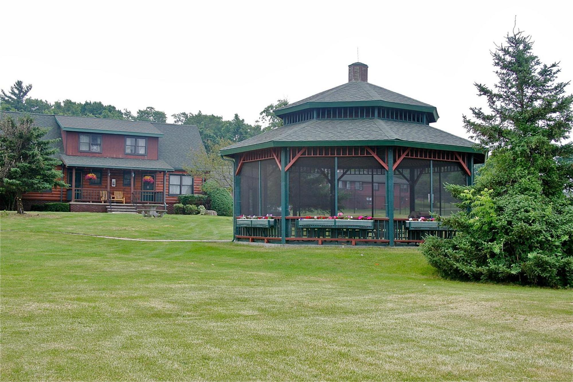 Stone Fence Resort 오그덴스버그 외부 사진