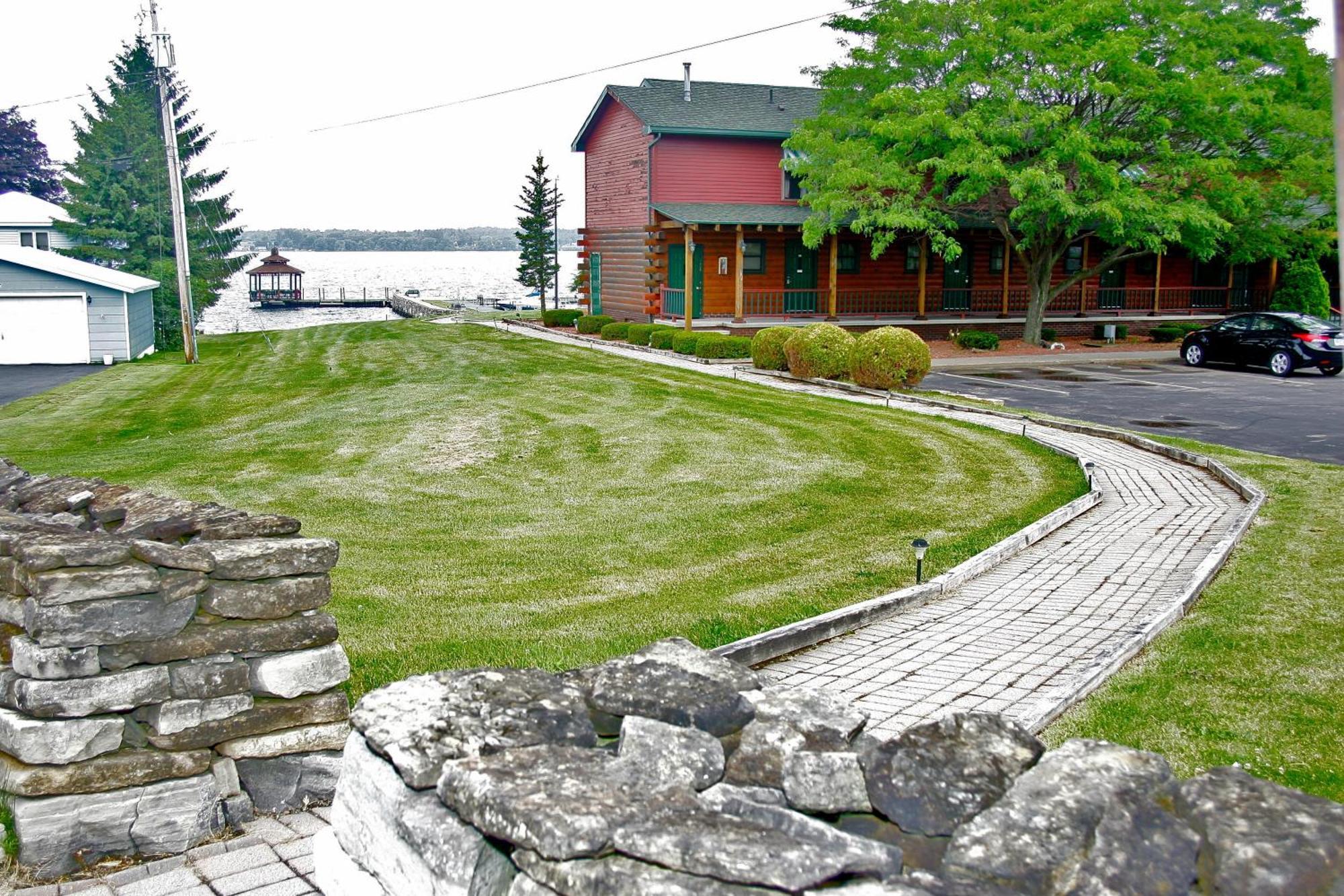 Stone Fence Resort 오그덴스버그 외부 사진