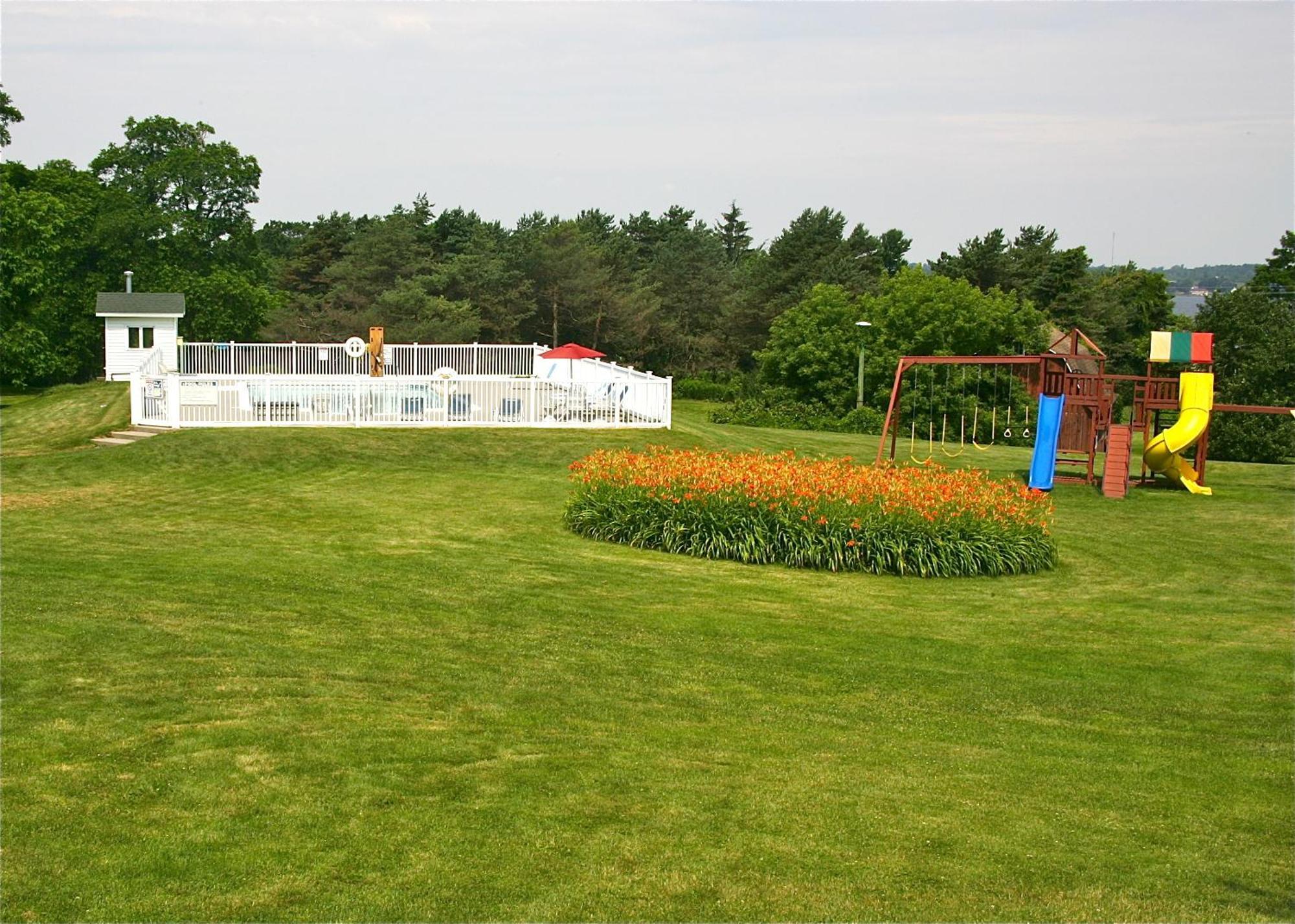 Stone Fence Resort 오그덴스버그 외부 사진